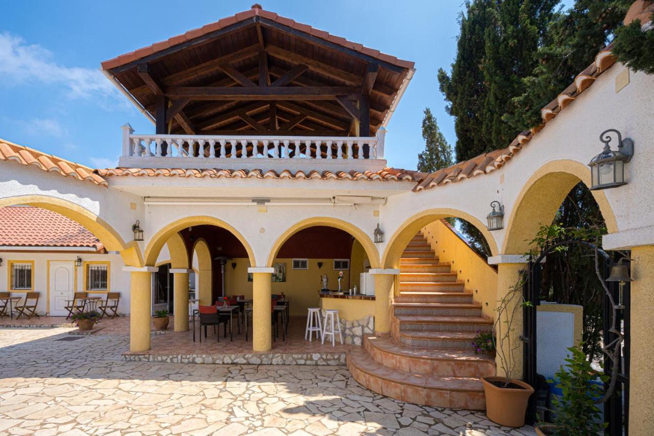 Finca Bilou Aigues ภายนอก รูปภาพ